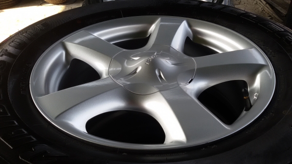 ขายล้อ isuzu ขอบ17พร้อมยางป้ายแดงชุดละ21500