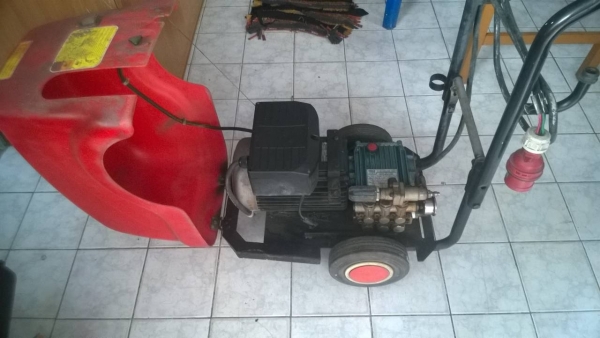 ปั๊มน้ำแรงดันสูง 170 kgf/cm ลดราคาเหลือ 10,000 บาท