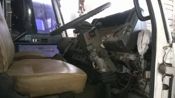 ขายรถล่อง 10 ล้อ เพลาเดียว ISUZU ROCKY เครื่อง 6BG1 175 แรงม้า คัสซีสวยตลอดเส้น เบรคลมดัน พาวเวอร์ ทะเบียนพร้อมโอนครับ ขายรถล่อง 10 ล้อ เพลาเดียว ISUZU ROCKY เครื่อง 6BG1 175 แรงม้า คัสซีสวยตลอดเส้น เบรคลมดัน พาวเวอร์ ทะเบียนพร้อมโอนครับ