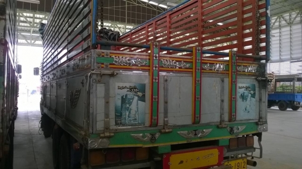 ขายรถล่อง 10 ล้อ เพลาเดียว ISUZU ROCKY เครื่อง 6BG1 175 แรงม้า คัสซีสวยตลอดเส้น เบรคลมดัน พาวเวอร์ ทะเบียนพร้อมโอนครับ ขายรถล่อง 10 ล้อ เพลาเดียว ISUZU ROCKY เครื่อง 6BG1 175 แรงม้า คัสซีสวยตลอดเส้น เบรคลมดัน พาวเวอร์ ทะเบียนพร้อมโอนครับ