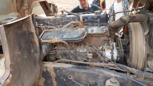 ขายรถบรรทุกสิบล้อดัมพ์ Isuzu FXZ23NFPR เครื่อง 240 แรง ปี 45 กระบะดัมพ์ เครื่องเดิม ขายรถบรรทุกสิบล้อดัมพ์ Isuzu FXZ23NFPR เครื่อง 240 แรง ปี 45 กระบะดัมพ์ เครื่องเดิม