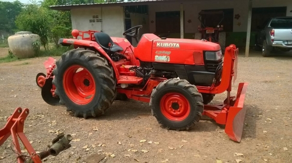 ขายรถไถ KUBOTA รุ่น L3408 สภาพพร้อมใช้งาน เอกสารทะเบียนครบ ยางเต็ม พร้อมผาน 5 และผานดันหน้า ราคาต่อรองได้ครับ ขายรถไถ KUBOTA รุ่น L3408 สภาพพร้อมใช้งาน เอกสารทะเบียนครบ ยางเต็ม พร้อมผาน 5 และผานดันหน้า ราคาต่อรองได้ครับ