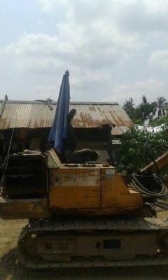 KOMATSU pc 40-2 เครื่องปั้มเปลี่ยนมาไหม่เซียงกงราคา150,000 090-772-3710 098-539-6074 KOMATSU pc 40-2 เครื่องปั้มเปลี่ยนมาไหม่เซียงกงราคา150,000 090-772-3710 098-539-6074