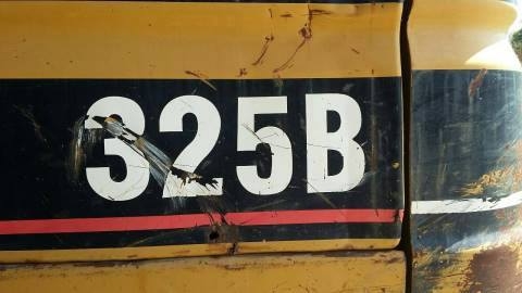 CAT 325 B รถสวยเอกสารเล่มทะเบียนราคา1,150,000 090-772-3710 098-539-6074