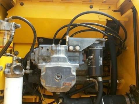 KOMATSU pc200-8รถสวย10,500ชม.ราคา1,950,000 090-772-3710 098-539-6074 KOMATSU pc200-8รถสวย10,500ชม.ราคา1,950,000 090-772-3710 098-539-6074