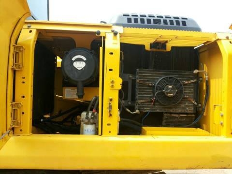 KOMATSU pc200-8รถสวย10,500ชม.ราคา1,950,000 090-772-3710 098-539-6074 KOMATSU pc200-8รถสวย10,500ชม.ราคา1,950,000 090-772-3710 098-539-6074
