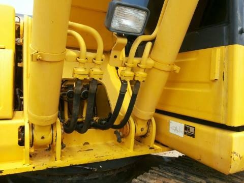 KOMATSU pc200-8รถสวย10,500ชม.ราคา1,950,000 090-772-3710 098-539-6074 KOMATSU pc200-8รถสวย10,500ชม.ราคา1,950,000 090-772-3710 098-539-6074