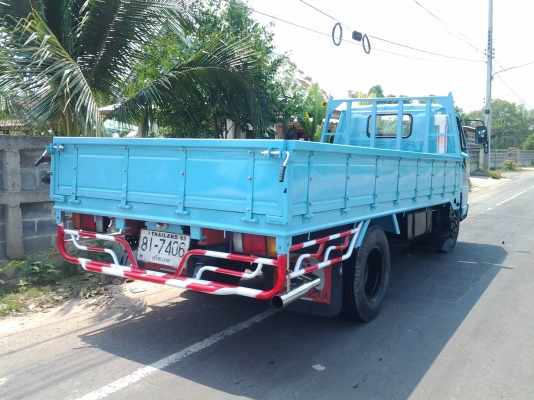 ขายหกล้อnkr 110 รถห้าง ขายหกล้อnkr 110 รถห้าง