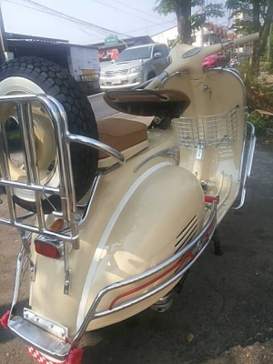 เอเซียเวสป้า---->>คุณอู๊ด อยุธยา มารับรถเวสป้า64ที่อู่เรียบร้อย07/03/2558 เอเซียเวสป้า---->>คุณอู๊ด อยุธยา มารับรถเวสป้า64ที่อู่เรียบร้อย07/03/2558