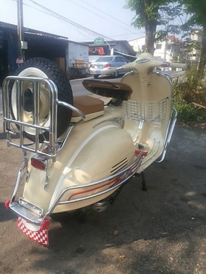 เอเซียเวสป้า---->>คุณอู๊ด อยุธยา มารับรถเวสป้า64ที่อู่เรียบร้อย07/03/2558 เอเซียเวสป้า---->>คุณอู๊ด อยุธยา มารับรถเวสป้า64ที่อู่เรียบร้อย07/03/2558