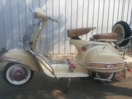 เอเซียเวสป้า---->>คุณอู๊ด อยุธยา มารับรถเวสป้า64ที่อู่เรียบร้อย07/03/2558 เอเซียเวสป้า---->>คุณอู๊ด อยุธยา มารับรถเวสป้า64ที่อู่เรียบร้อย07/03/2558