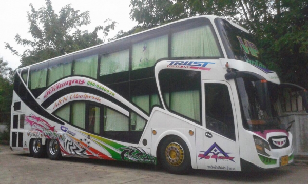 รถบัสสองชั้น10ล้อ