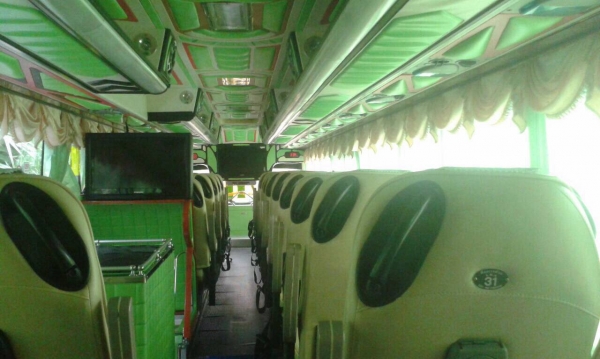 รถบัสสองชั้น10ล้อ