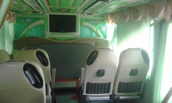 รถบัสสองชั้น10ล้อ