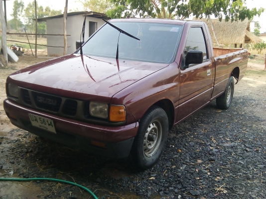 รถกะบะ อีซูซุ มังกรทอง ยอดประหยัด เครื่อง90HP  2500 ปี35 มีประกันภัยชั้นหนึ่ง  เดิมบาง เครื่องดี แชสซีสวย แอร์เย็น  พ เพาเวอร์ ขับดี  วิ่งดี สีเดิมบาง สวยน่าใช้มากๆ