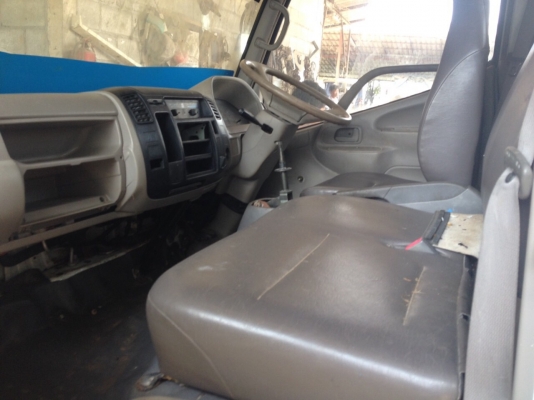 (มี2คัน)...ขายคันละ290000. รถบรรทุก4ล้อHino Dutro. 100แรง ปี2547 รถสวยสภาพดี เล่ม ม.79ไว้ที้ง2