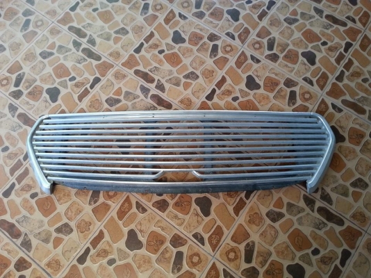 กระจังหน้ารถออสติน มินิ ค่ะ