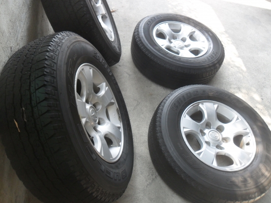 ล้อแม็ก 16นิ้ว 6รู มาสด้า พร้อมยาง สวยๆ 4 ล้อ ราคา 6900 บาท