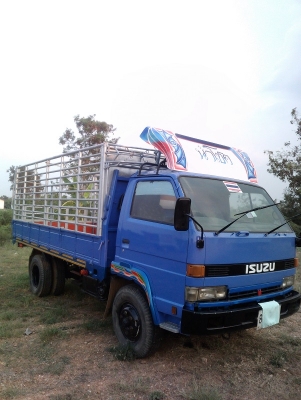 ขาย ISUZU NPR 125HP เฟืองFหน้าหลัง พวงมาลัยเพาเวอร์ แอร์เย็นเฉียบ