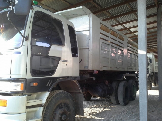 ขายรถบรรทุก 10 ล้อ