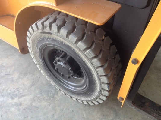 ขายโฟล์คลิฟท์ มิตซู 2.5 ตัน เสา 4 เมตร  พร้อมใช้งาน สภาพสวย