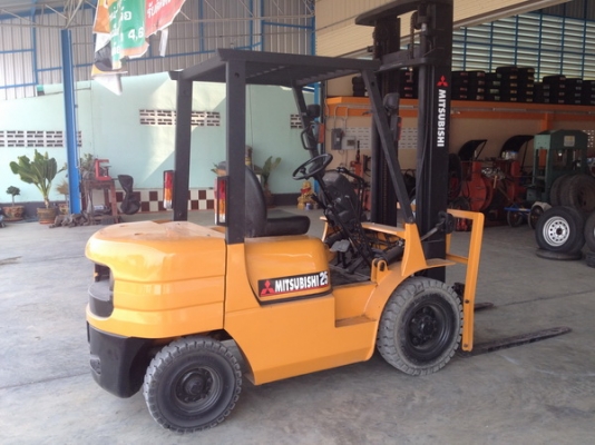 ขายโฟล์คลิฟท์ มิตซู 2.5 ตัน เสา 4 เมตร  พร้อมใช้งาน สภาพสวย