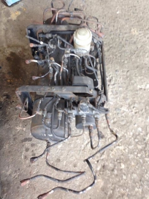 ลดราคาด่วนเลยถูกๆ6000ถังเบรคลมทิปฟี่สภาพเยี่ยมทั้งชุด มือสองจากนอกครับ 0804699096