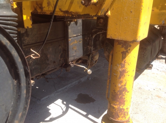 ขายหกล้อ KR 320 เปลี่ยนหัวเจ้าอินทรีย์ 145 เครน 2 ตันครึ่ง