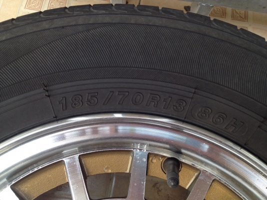 ขายแม็ก13"พร้อมยาง หล่อๆ