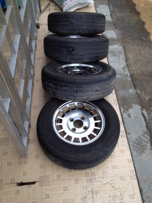 ขายแม็ก13"พร้อมยาง หล่อๆ