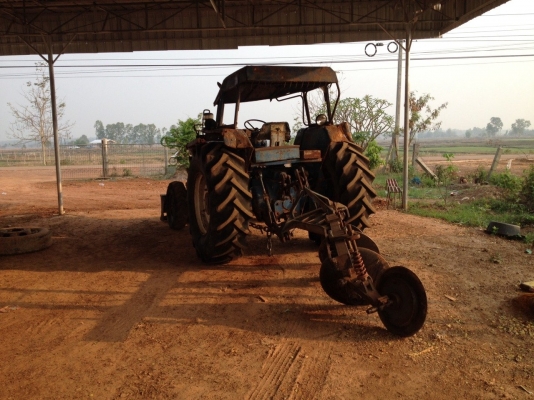 FORD 6600 แท้ T5 เสื้อเรียบ ไอดีกลม หาง3 ใบดัน เอกสารสัญาซื้อขายคับ