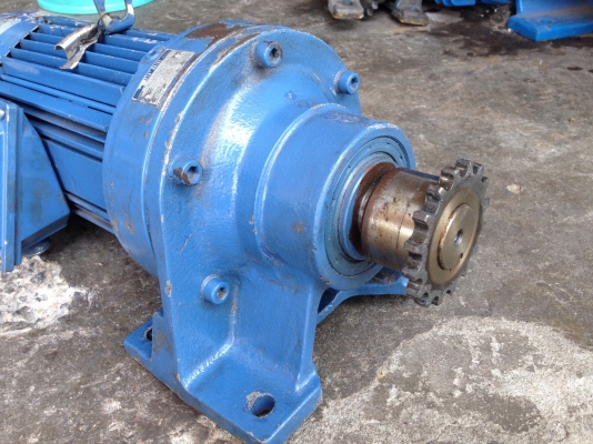 ขายมอเตอร์เกียร์ Sumitomo Cycro drive 2HP. 380V อัตราทด 1:51 มีระบบเบรคในตัว เพลาออกประมาณ 28 รอบต่อนาที สภาพสวย วิ่งนิ่ม พร้อมใช้งาน ขายมอเตอร์เกียร์ Sumitomo Cycro drive 2HP. 380V อัตราทด 1:51 มีระบบเบรคในตัว เพลาออกประมาณ 28 รอบต่อนาที สภาพสวย วิ่งนิ่ม พร้อมใช้งาน