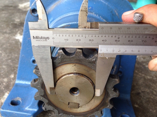 ขายมอเตอร์เกียร์ Sumitomo Cycro drive 2HP. 380V อัตราทด 1:51 มีระบบเบรคในตัว เพลาออกประมาณ 28 รอบต่อนาที สภาพสวย วิ่งนิ่ม พร้อมใช้งาน ขายมอเตอร์เกียร์ Sumitomo Cycro drive 2HP. 380V อัตราทด 1:51 มีระบบเบรคในตัว เพลาออกประมาณ 28 รอบต่อนาที สภาพสวย วิ่งนิ่ม พร้อมใช้งาน