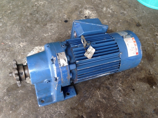 ขายมอเตอร์เกียร์ Sumitomo Cycro drive 0.5HP. 380V อัตราทด 1:43 มีระบบเบรคในตัว เพลาออกประมาณ 33 รอบต่อนาที สภาพสวย วิ่งนิ่ม พร้อมใช้งาน ขายมอเตอร์เกียร์ Sumitomo Cycro drive 0.5HP. 380V อัตราทด 1:43 มีระบบเบรคในตัว เพลาออกประมาณ 33 รอบต่อนาที สภาพสวย วิ่งนิ่ม พร้อมใช้งาน