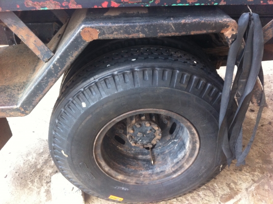 ISUZU NPR ดั้มสามมิตร รถห้างแท้ เครื่อง 4BD1-115 แรงม้า ช่วงล่าง F เครื่องดี ยางเต็ม มีสโลส์ คัสซีสวยๆ ทะเบียนเต็ม พร้อมใช้งาน