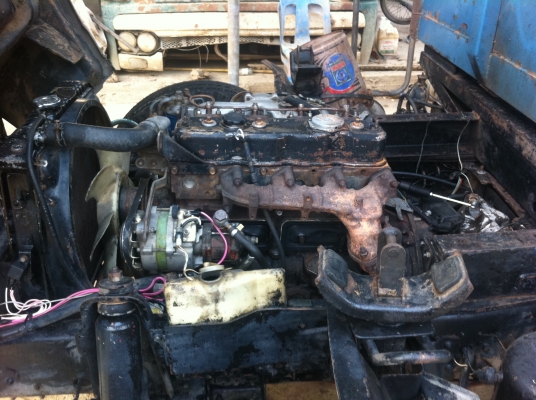 ISUZU NPR ดั้มสามมิตร รถห้างแท้ เครื่อง 4BD1-115 แรงม้า ช่วงล่าง F เครื่องดี ยางเต็ม มีสโลส์ คัสซีสวยๆ ทะเบียนเต็ม พร้อมใช้งาน