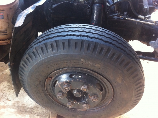 ISUZU NPR ดั้มสามมิตร รถห้างแท้ เครื่อง 4BD1-115 แรงม้า ช่วงล่าง F เครื่องดี ยางเต็ม มีสโลส์ คัสซีสวยๆ ทะเบียนเต็ม พร้อมใช้งาน