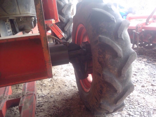 KUBOTA L4508 - 2 เพลา รถสวยสภาพดีพร้อมทำงานได้เลยครับ ใช้งาน 1,800 ชม. อุปกรณ์มีให้ครบ 3 ชิ้น มีใบดันหน้า,โรตารี่,ผานพรวน 6 เครื่องยนต์แรงดีเดิมๆไม่มีแตกเยิ้ม เกียร์หน้าหลังเข้าง่ายไม่มีปัญหา ช่วงล่างแน่นดี ยางสภาพใหม่ 4 เส้นหน้าหลัง 90\% พร้อมใช้งาน เอกสา KUBOTA L4508 - 2 เพลา รถสวยสภาพดีพร้อมทำงานได้เลยครับ ใช้งาน 1,800 ชม. อุปกรณ์มีให้ครบ 3 ชิ้น มีใบดันหน้า,โรตารี่,ผานพรวน 6 เครื่องยนต์แรงดีเดิมๆไม่มีแตกเยิ้ม เกียร์หน้าหลังเข้าง่ายไม่มีปัญหา ช่วงล่างแน่นดี ยางสภาพใหม่ 4 เส้นหน้าหลัง 90\% พร้อมใช้งาน เอกสา