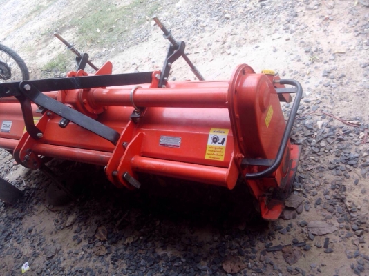 KUBOTA L4508 - 2 เพลา รถสวยสภาพดีพร้อมทำงานได้เลยครับ ใช้งาน 1,800 ชม. อุปกรณ์มีให้ครบ 3 ชิ้น มีใบดันหน้า,โรตารี่,ผานพรวน 6 เครื่องยนต์แรงดีเดิมๆไม่มีแตกเยิ้ม เกียร์หน้าหลังเข้าง่ายไม่มีปัญหา ช่วงล่างแน่นดี ยางสภาพใหม่ 4 เส้นหน้าหลัง 90\% พร้อมใช้งาน เอกสา KUBOTA L4508 - 2 เพลา รถสวยสภาพดีพร้อมทำงานได้เลยครับ ใช้งาน 1,800 ชม. อุปกรณ์มีให้ครบ 3 ชิ้น มีใบดันหน้า,โรตารี่,ผานพรวน 6 เครื่องยนต์แรงดีเดิมๆไม่มีแตกเยิ้ม เกียร์หน้าหลังเข้าง่ายไม่มีปัญหา ช่วงล่างแน่นดี ยางสภาพใหม่ 4 เส้นหน้าหลัง 90\% พร้อมใช้งาน เอกสา