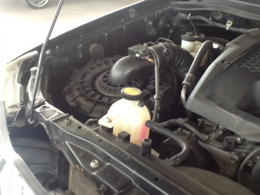 ขายครับวีโก้แชมป์ปี54วิ่งน้อยครับหน้าเดิมๆเครื่องสวยมากครับยางดี4เส้นราคาเบาๆ