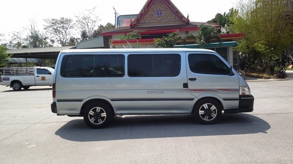 TOYOTA HIACE 1997