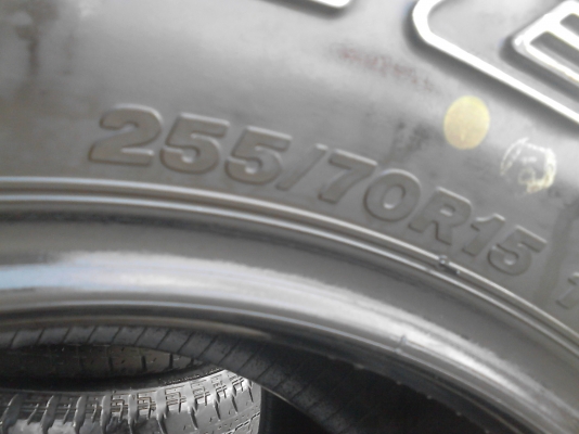 255/70R15  ( ขอบ 15 ) BRIDGE STONE DUELER H/L  ปี 2013  มี 2 เส้น   TEL.081-427-3941