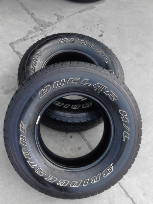 255/70R15  ( ขอบ 15 ) BRIDGE STONE DUELER H/L  ปี 2013  มี 2 เส้น   TEL.081-427-3941