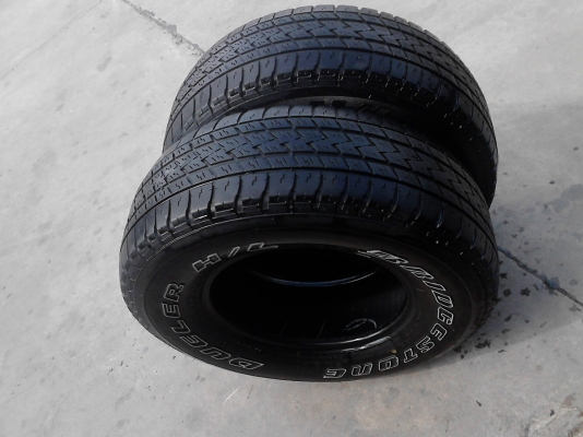 255/70R15  ( ขอบ 15 ) BRIDGE STONE DUELER H/L  ปี 2013  มี 2 เส้น   TEL.081-427-3941