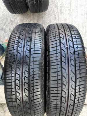ขายยาง Brigdestone B250 175-65-15 ปี 12 สภาพสวย ไม่กินข้าง ไม่บวม ราคาคู่ละ 1,400 บาท