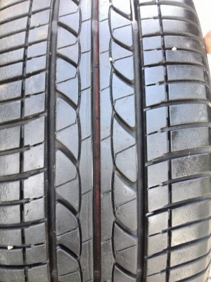 ขายยาง Brigdestone B250 175-65-15 ปี 12 สภาพสวย ไม่กินข้าง ไม่บวม ราคาคู่ละ 1,400 บาท