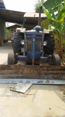 ขายรถไถฟอร์ด  เจ้าของขอยเอง  ราคาตอรองด้าย