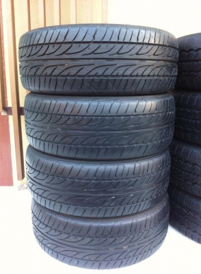 ขายยาง Dunlop LM703 195-55-15 ปี12 สภาพสวย ไม่กินข้าง ไม่บวม ราคาชุดละ 3,800บาท