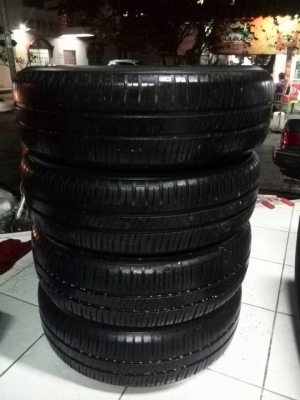 ขาย ล้อกระทะ 4รู100 ขอบ15 พร้อมยาง Michelin XM2 175-65-15 ปี12 สภาพสวย ดอกแน่นๆ ไม่บวม ราคาชุดละ 3,800 บาท