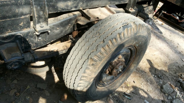 ขายรถบรรทุก 6 ล้อดัมพ์ NISSAN 88 แรงม้า ราคา 160000